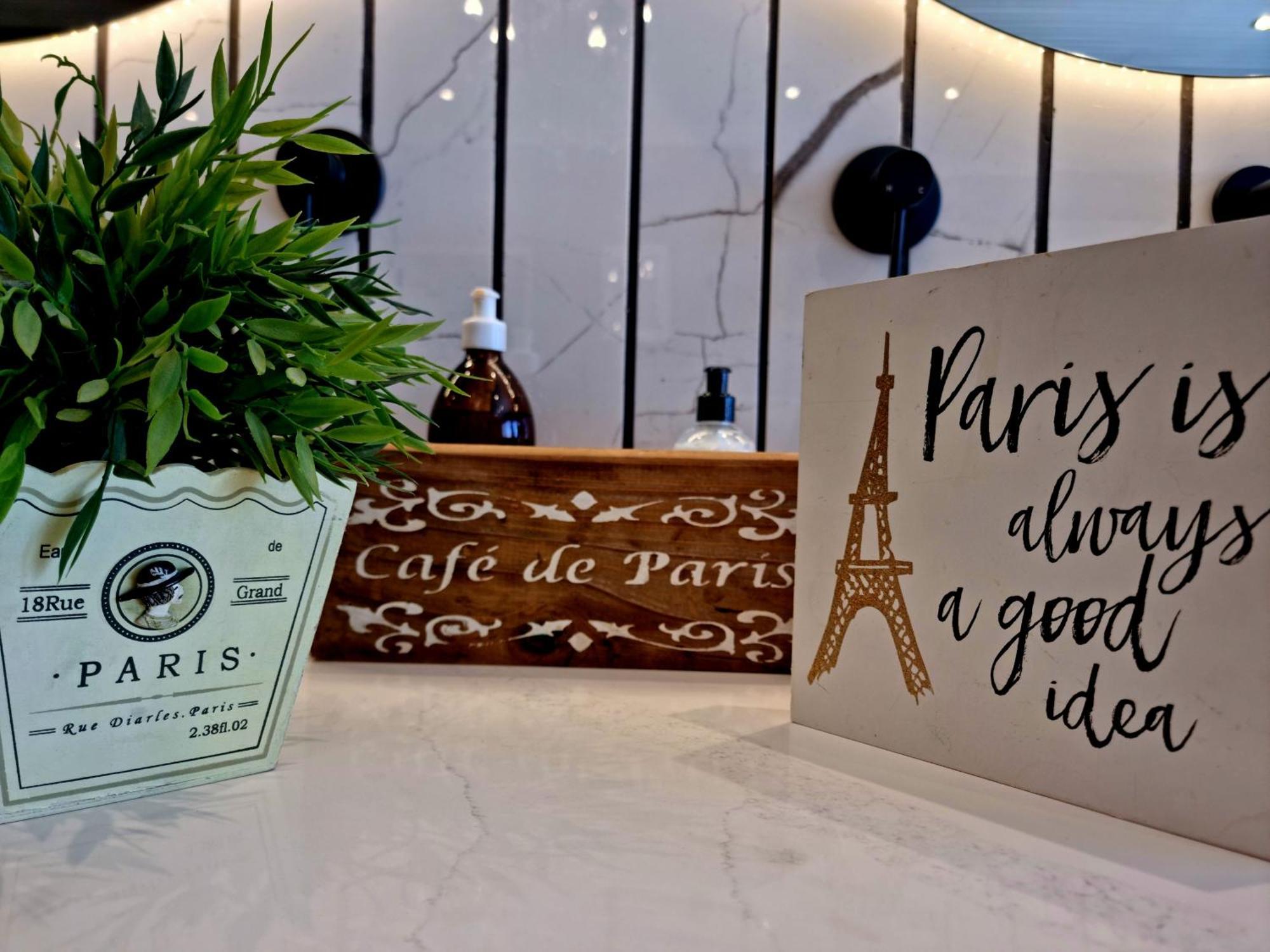 Pjure Boutique Hotel & Spa Монтегю Стая снимка